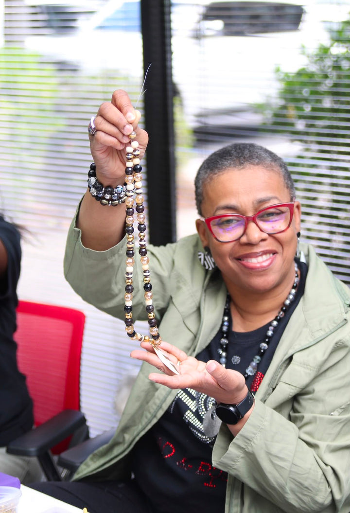 The Bead Boss Bead & Bubbly
